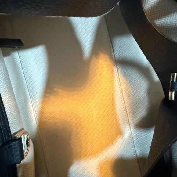 The Row Black Margaux 12 - Picture 9 of 16